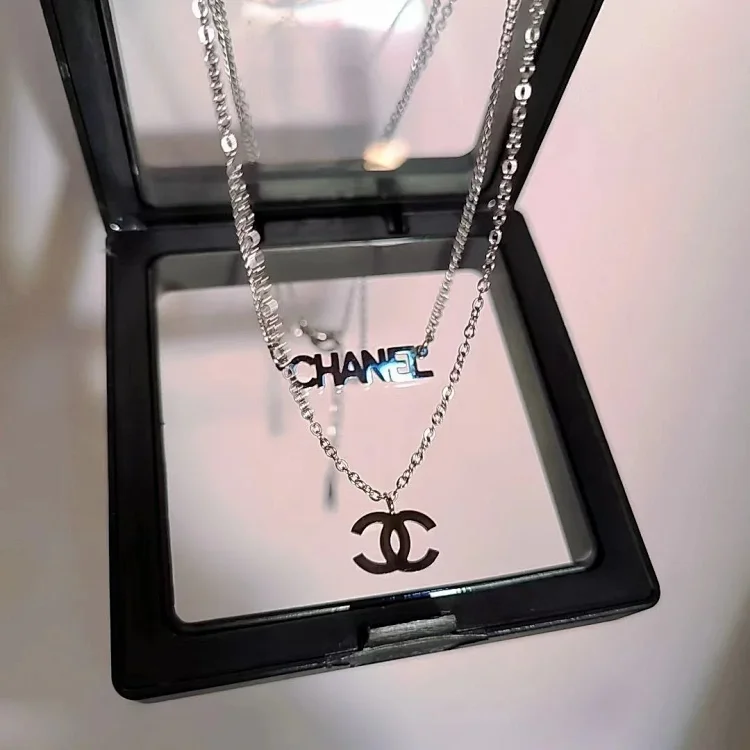 Article:Chanel Fashion Necklace